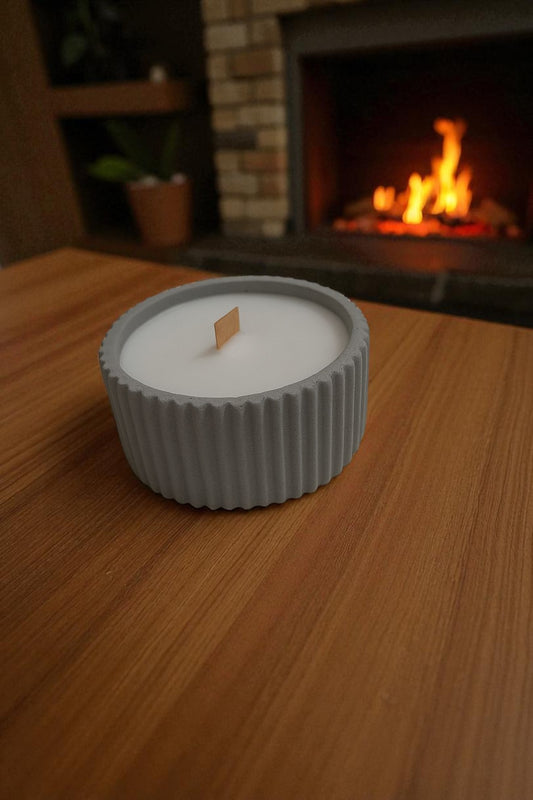 Gri Beton Kapta Ahşap Fitilli El Yapımı Dekoratif Mum | Erse Home