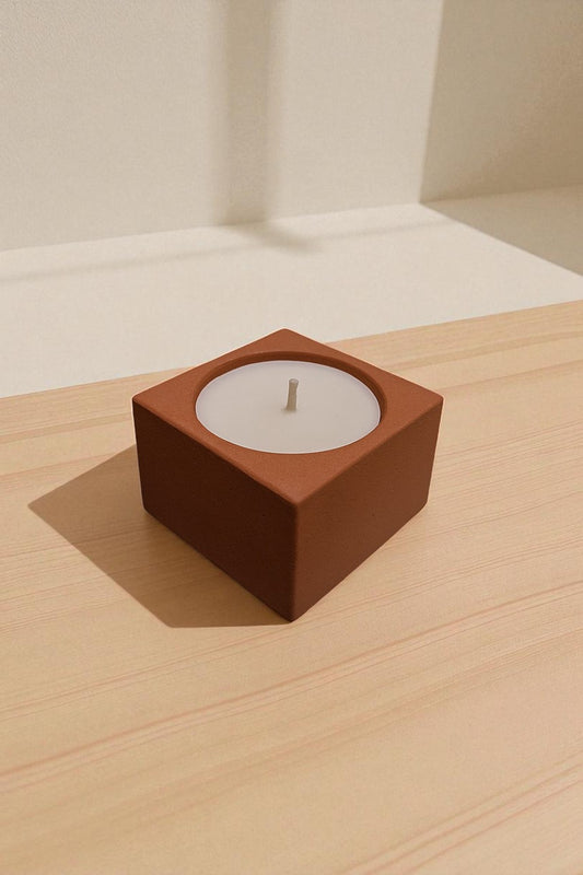 Kare Şekilli Kiremit Beton Kapta El Yapımı Mum | Erse Home