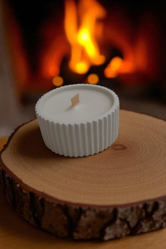Dekoratif Beton Saksı Görünümlü Ahşap Fitilli El Yapımı Mum | Erse Home