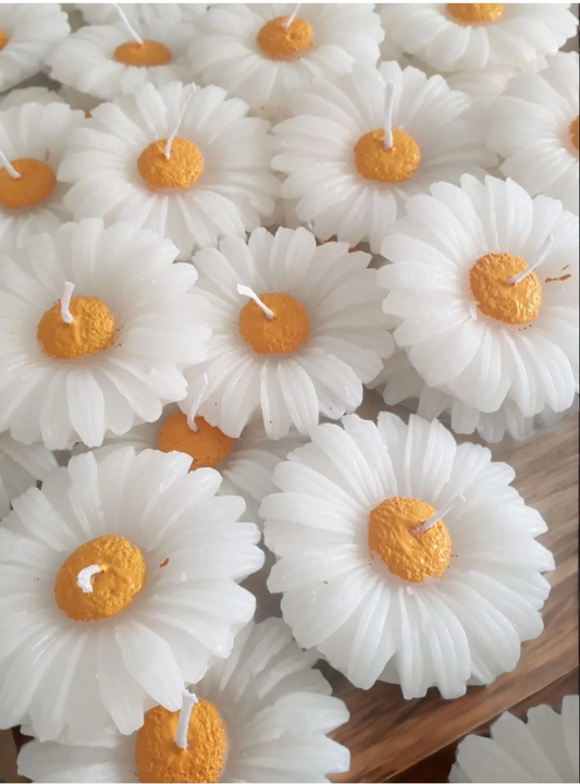 1 Adet Dekoratif Papatya Mum – Hediyelik Çiçek Tasarım 6x6x1 cm